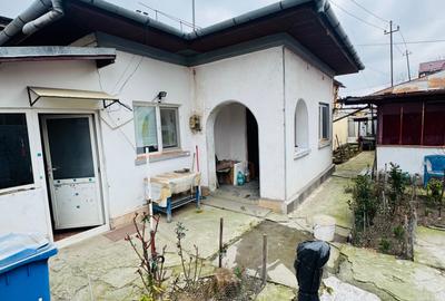 Casă individuală cu 3 camere cu Canalizare în 23 August (Cațelul) - 2