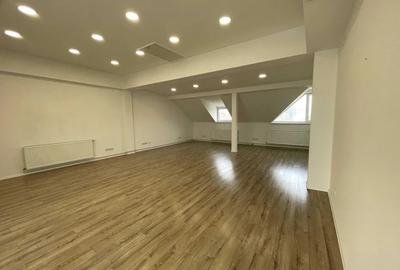 Inchiriez spatiu 66 mp, open space, zona str Paris - Rivus mall - 2