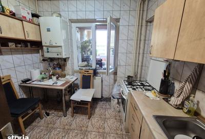 Apartament cu 3 camere decomandat în Grivița - 3