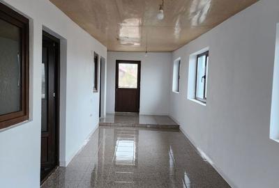 Casă cu 4 camere în Moșteni - 3