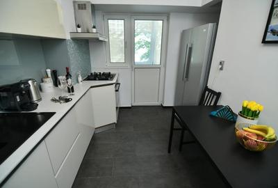 Apartament cu 3 camere decomandat în 13 Septembrie - 11