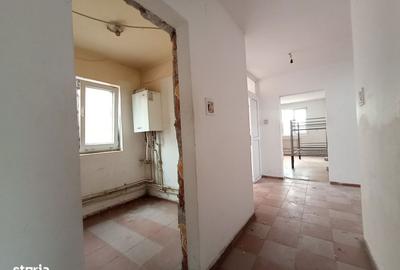 Casă cu 6 camere decomandat cu Teren 445 Mp în Bujac - 5