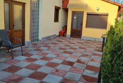 Giroc - Casa individuala cu 3 dormitoare si garaj - 2