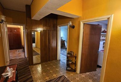 SUD zona Bulevard 4 camere et 1 dec. 120 mp la 128000 euro SUD zona Bulevard 4 camere et 1 dec. 120 mp la 128000 euro - 5