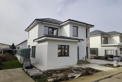 FARA COMISIOANE  in COMPLEXUL Rudem Gulia casa P+1 pod 2 placi 3 bai LA CHEIE - 10