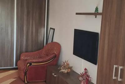 Inchiriez apartament 2 camere Zona Lipovei, proprietar - 2