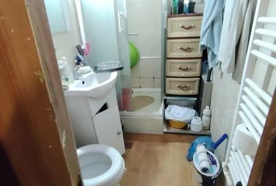Vand apartament .