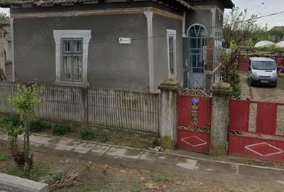 Casă cu 3 camere în Calafat - 2