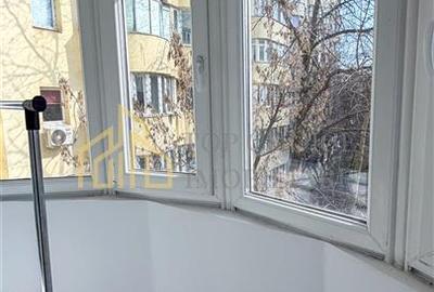 Garsonieră decomandată, mobilată în Tei - 13