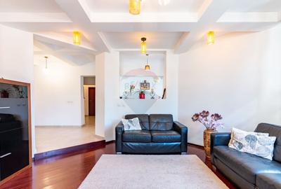 Casă cu 5 camere cu Teren 1097 Mp în Mogoșoaia - 9