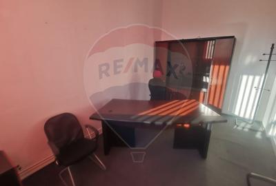 DE INCHIRIAT - Depozit industrial cu birouri, Str. Margeanului - 25