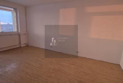 Apartament cu 3 camere decomandat în Giurgiului - 4