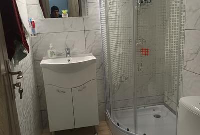 Garsonieră decomandată în Central - 2