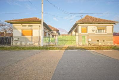 Casă cu 6 camere cu Teren 2134 Mp în Cincu - 2