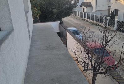 Casă cu 2 camere cu Teren 500 Mp în 1 Decembrie - 2