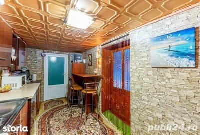 Casă cu 4 camere în Central - 2