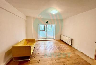 Apartament cu 11 camere semidecomandat în Timpuri Noi - 1