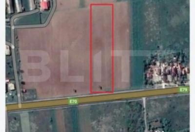 Teren de 5000 mp, în Central