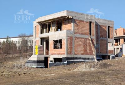 Casă individuală cu 4 camere cu Canalizare în Dâmbul Rotund - 3