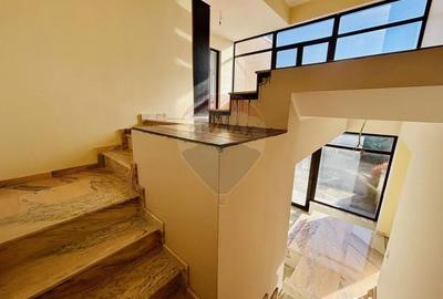 Casă cu 7 camere cu Teren 1000 Mp în Saca - 7