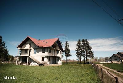 Casă cu 9 camere cu Teren 1674 Mp în Frătăuții Vechi - 10