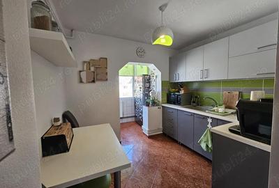 Apartament cu 3 camere decomandat, mobilat în Soarelui - 9