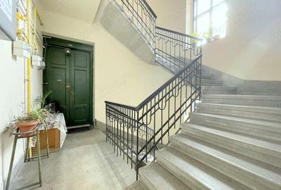 Apartament cu 3 camere de inchiriat - Piata Sinaia - Comision 0% - 1