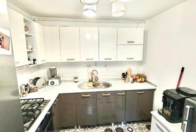 Apartament 3 camere de vânzare, 65 mp, Calea Sagului - 7