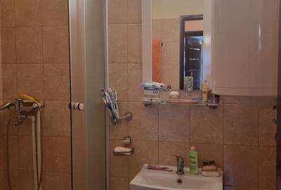 Casa si anexa de 20 mp in Babeni - 10