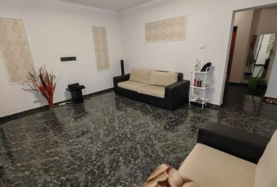 Casă cu 5 camere cu Teren 191 Mp în Central - 9