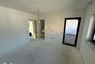 Casă cu 4 camere cu Teren 360 Mp în Valea Borcutului - 11