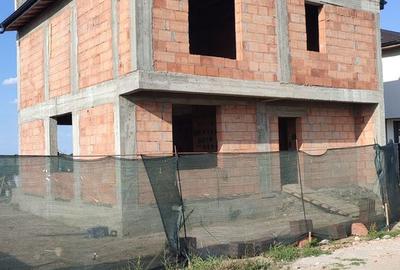 Casă cu 4 camere cu Teren 369 Mp în Vidra - 2