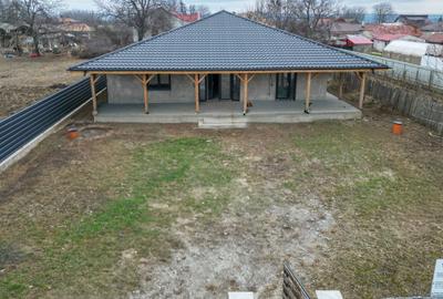 Casă cu 4 camere în Exterior Vest - 7