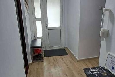 Spațiu comercial, de 55 mp, în Central - 6