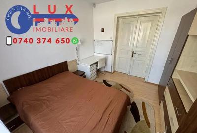 Casă cu 5 camere cu Teren 646 Mp în Central - 1