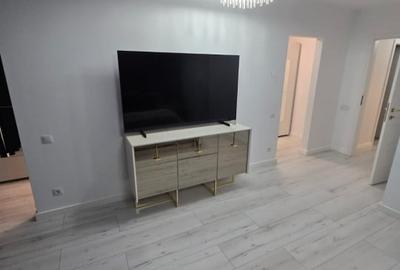 Casa cu piscina, 6 camere, 250 mp, terasa, teren 585 mp, Iris Oasului - 2