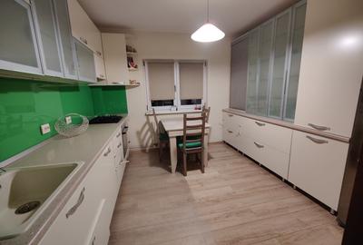 Apartament cu 3 camere decomandat în Cotroceni - 1