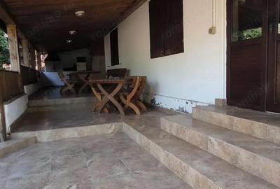 Casă cu 6 camere în Eșelnița - 9