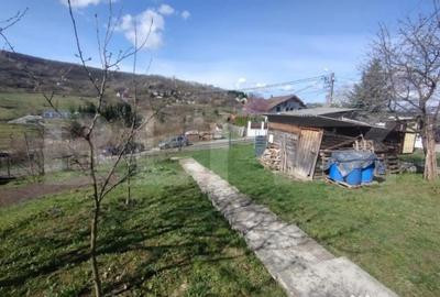 Casă cu 4 camere cu Teren 2000 Mp în Central - 13