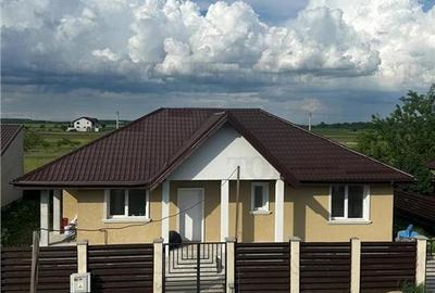 Vila individuala pe un singur nivel cu 3 camere, 2 bai, bucatarie cu terasa prop Vila individuala pe un singur nivel cu 3 camere, 2 bai, bucatarie cu terasa prop - 1