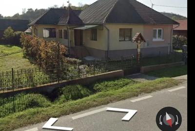 Casă cu 3 camere cu Teren 1450 Mp în Sânmărghita - 1