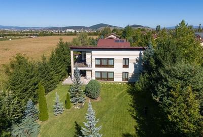 Casă deosebită de vânzare în Sânpetru | Teren 1400 mp - 38