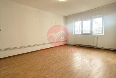 Apartament cu 4 camere decomandat în Km 4 - 10