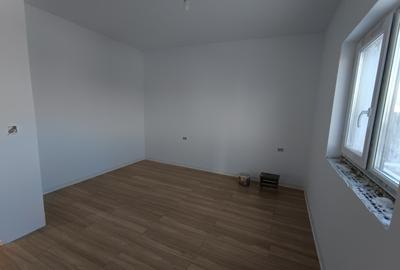 Casă individuală cu 3 camere cu Canalizare în Valea Ursului - 3