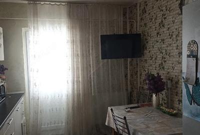 Apartament cu 3 camere decomandat în Găvana - 8
