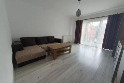 Apartament cu 1 camera, plus mansarda cu scara interioară, zona Agoră