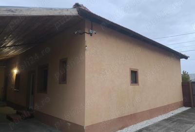 Casă cu 5 camere cu Teren 1439 Mp în Central - 1