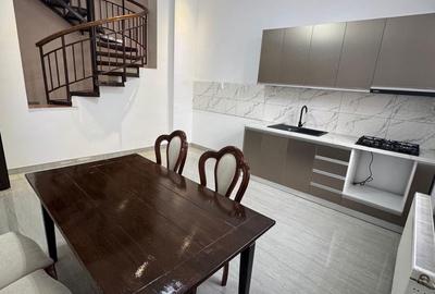Casă cu 4 camere cu Teren 600 Mp în Central - 2