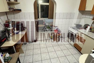 Apartament cu 3 camere decomandat, mobilat în Nicolina - 1