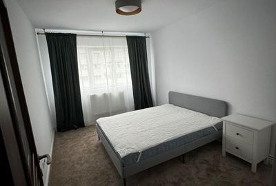 Apartament cu 3 camere decomandat în Podu Roș - 1